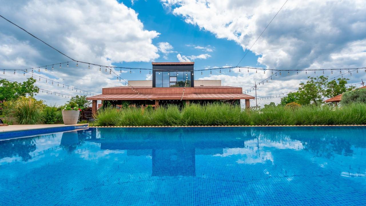 Giuaani Winery Hotel Manavi Exterior photo
