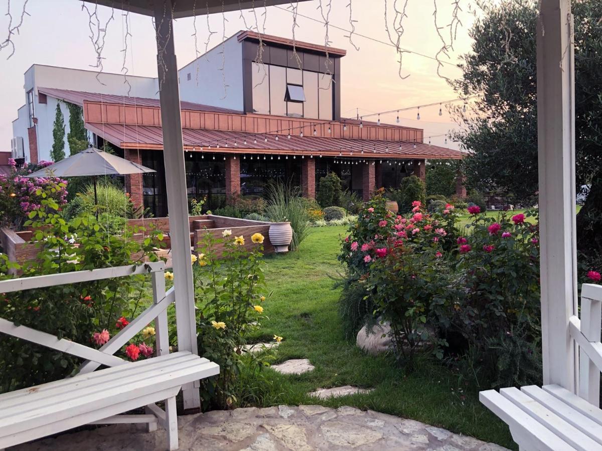 Giuaani Winery Hotel Manavi Exterior photo