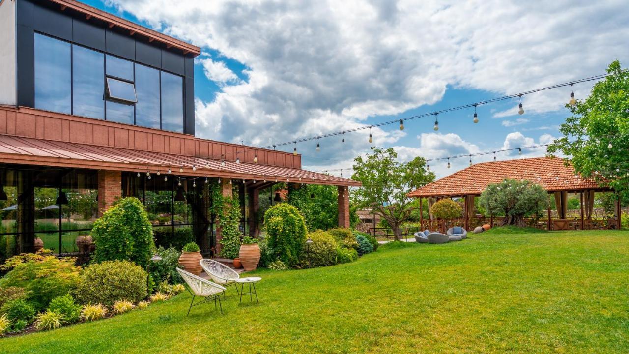 Giuaani Winery Hotel Manavi Exterior photo