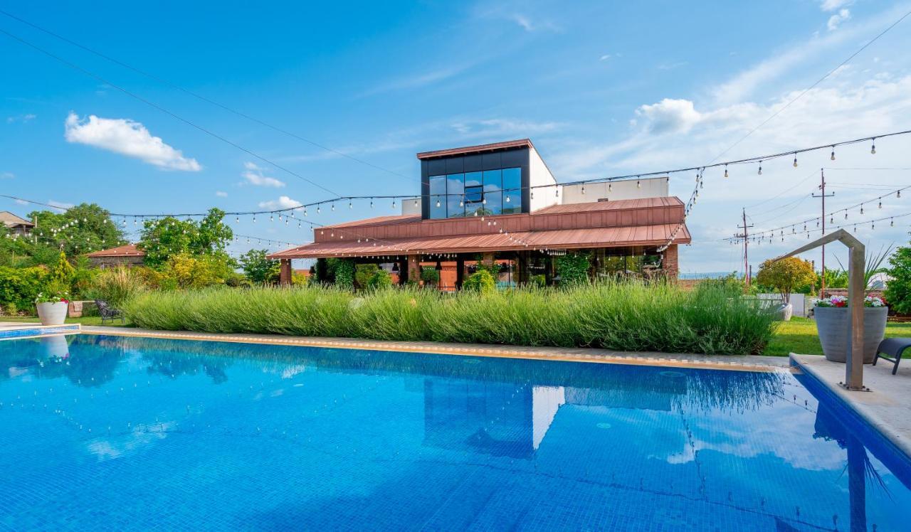 Giuaani Winery Hotel Manavi Exterior photo