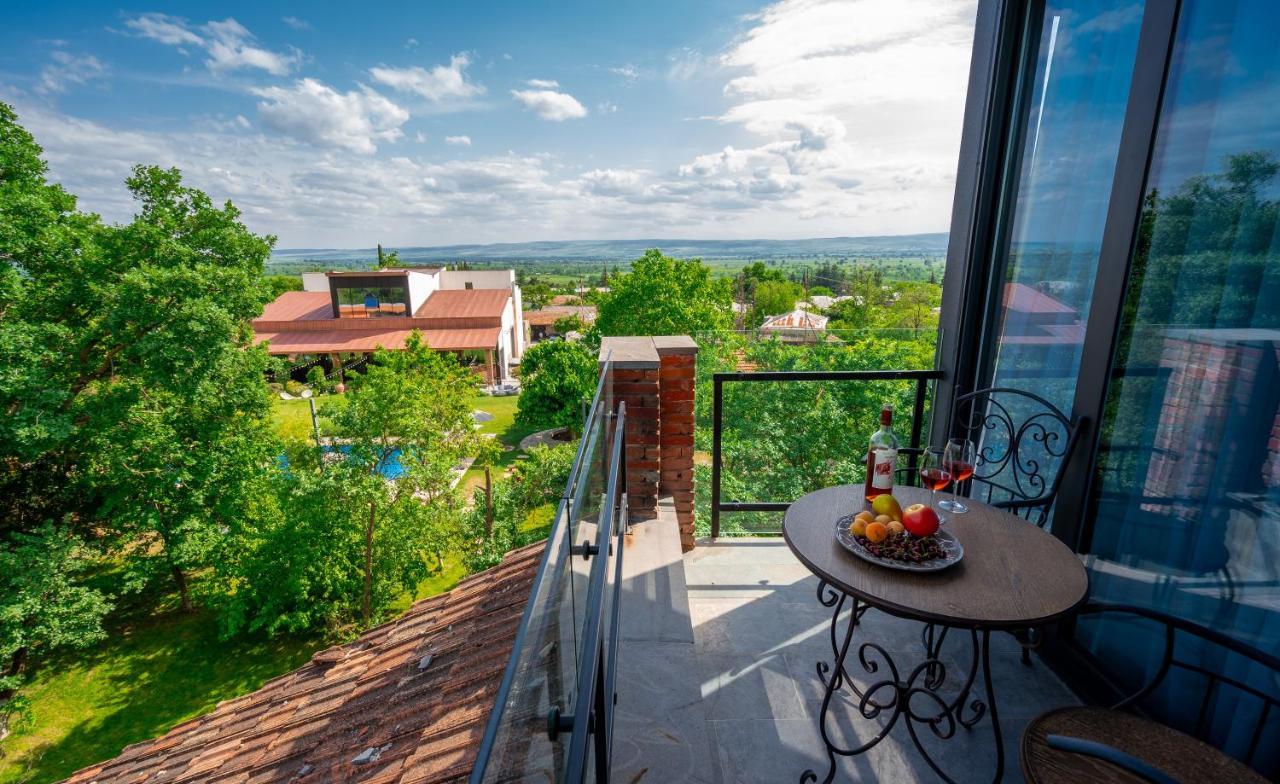 Giuaani Winery Hotel Manavi Exterior photo